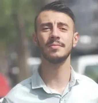 istanbulda-vahset-bogazini-kestikleri-genci-silahla-vurdular-1659012728428.jpg İstanbul’da vahşet! Boğazını kestikleri genci silahla vurdular - 3