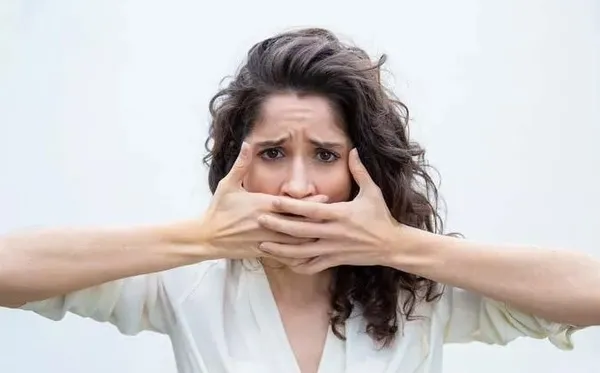 Canan Karatay mucizevi karışımı açıkladı! 1 kaşığı bile ağız kokusunu yok ediyor! Sahurda bunu yaparsanız...