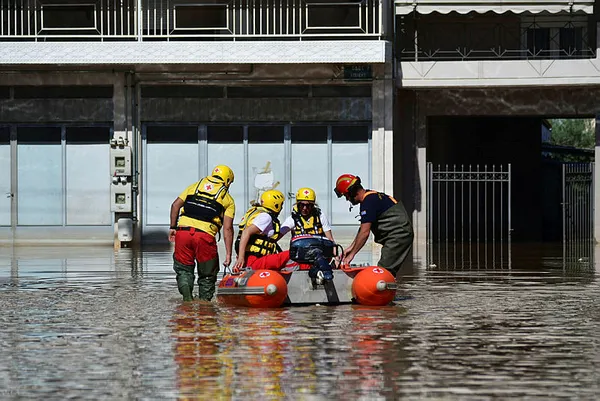Yunanistan’daki selde ölü sayısı 17’ye yükseldi