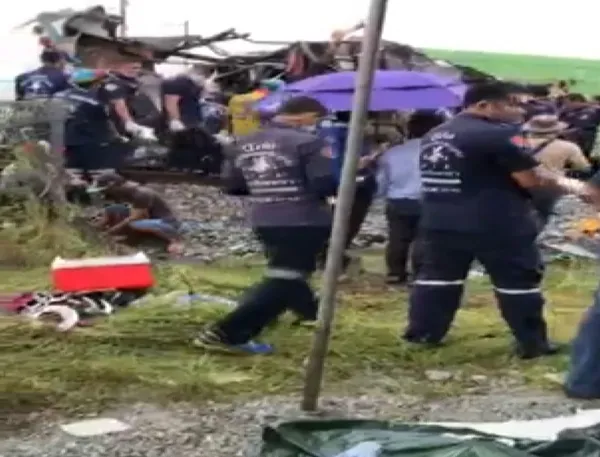 Son dakika: Tayland'da otobüsle tren çarpıştı: 20 ölü 29 yaralı - 1