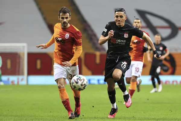 Galatasaray evinde bir puana razı oldu I Galatasaray 2-2 Sivasspor MAÇ SONUCU-ÖZET