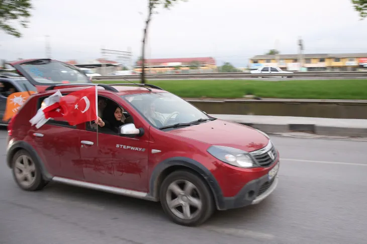 Türkiye’nin 81 ilinden Başkan Erdoğan’ın zaferinin sevinç görüntüleri! Başkan Erdoğan’ın konuşmaları…