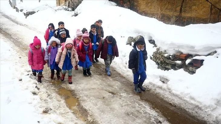 Bugün okullar tatil mi? 3 Mart Perşembe hangi illerde okullar tatil edildi? İşte kar tatili olan iller güncel liste