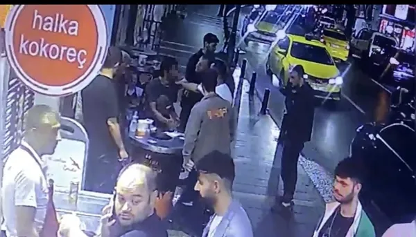 1695020499395.jpeg İstanbul Beşiktaş'ta akılalmaz olay! Kovulunca müşterilere tiner fırlattı - 2