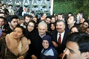 AK Partinin İstanbul adayı Yıldırım: Metro istasyonlarında kütüphane kuracağız