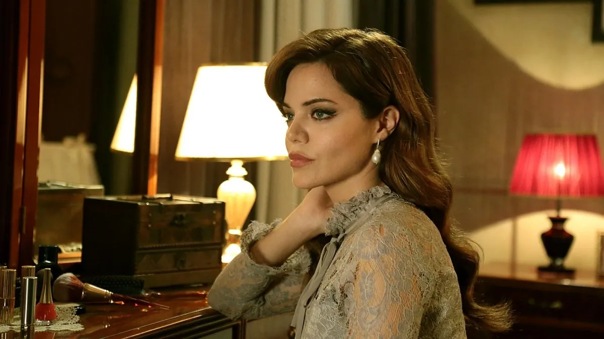 Bir Zamanlar Çukurova Züleyha ölüyor mu? Bir Zamanlar Çukurova Hilal Altınbilek diziden ayrılıyor mu? Vurulma sahnesi...