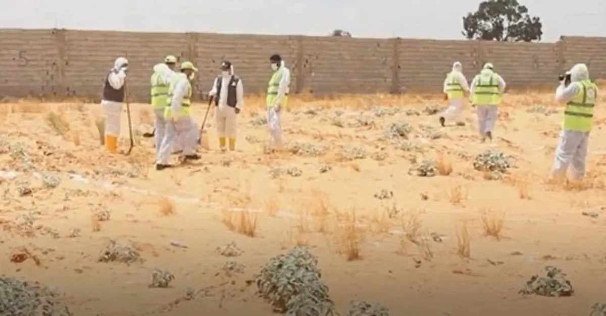 Libya’da bulunan toplu mezarlardaki kazı çalışmaları görüntülendi | Video