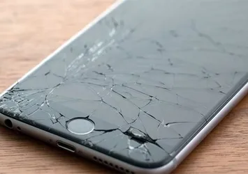 Çatlak telefon ekranları tarihe karışıyor