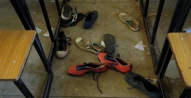 Nijerya’da yatılı okula silahlı baskın! Yüzlerce kız öğrenci kaçırıldı