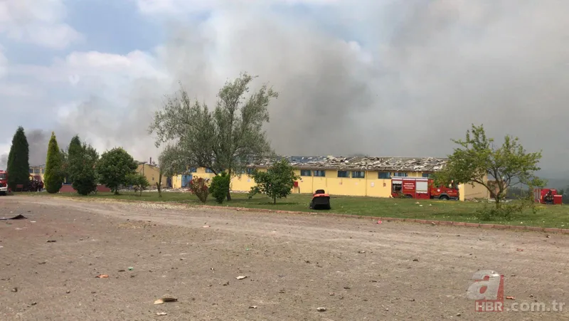 Son dakika: Sakarya Hendek'te havai fişek fabrikasında patlama! A Haber ekipleri patlama bölgesinde! İşte ilk görüntüler 14