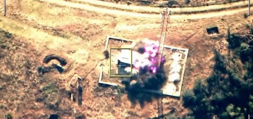 Karabağ'daki Ermenilerden tansiyonu yükselten gerilim! Yakıp yıktılar