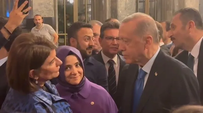 Başkan Erdoğan TBMM’de düzenlenen iftar programına katıldı! Milletvekilleriyle sohbet etti...