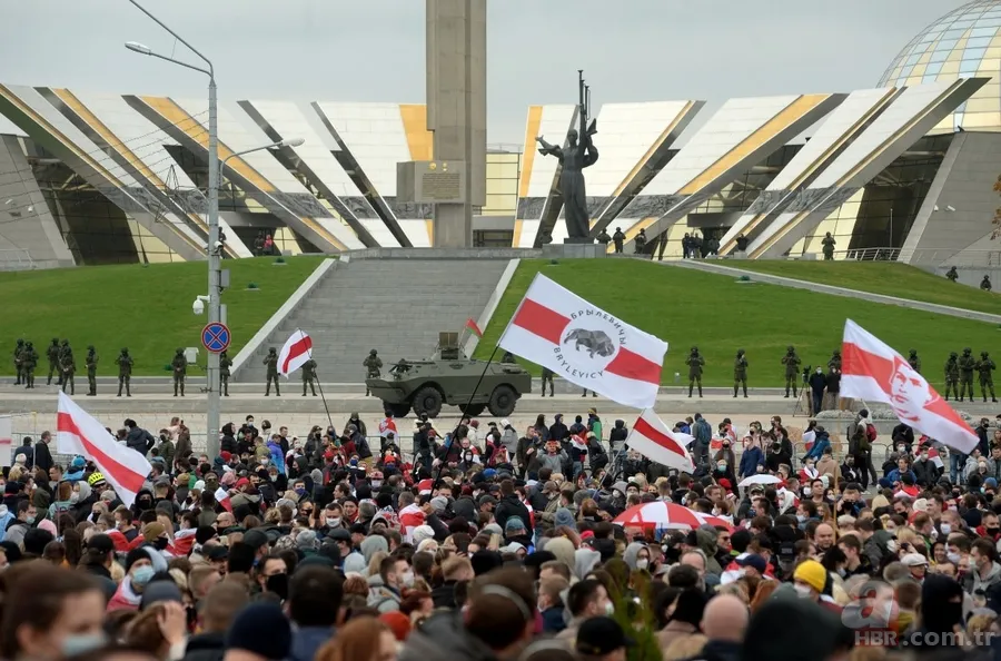 Lukaşenko'ya verilen istifa süresi doldu! Belarus sokakları yeniden karıştı 14