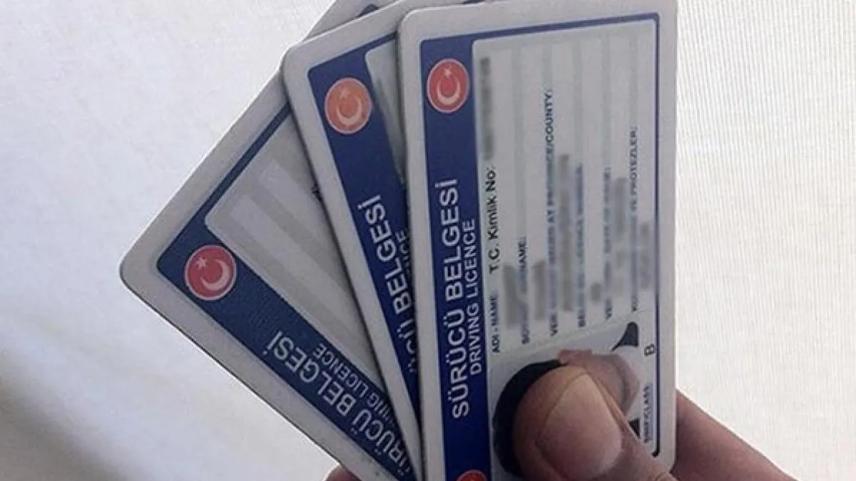 Ehliyet yenilemede son tarih yaklaşıyor! Aman kaçırmayın! Ehliyet yenileme için hangi evraklar gerekli? Ücreti ne kadar?