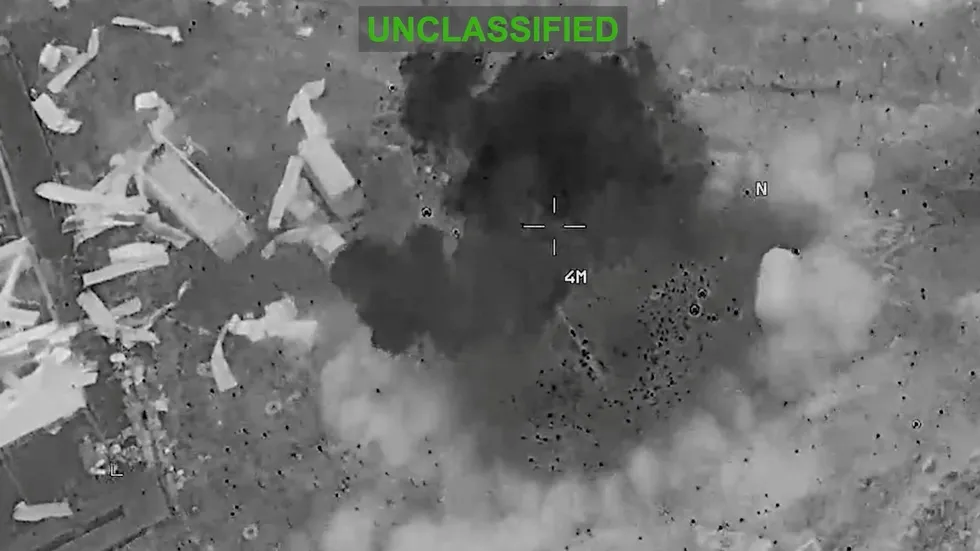 CANLI ABD, İran'a yönelik saldırılarda ilk kez B-1 stratejik bombardıman uçağını kullandı; savaş Körfez'e yayılma riskiyle kritik eşiğe ulaştı - 1