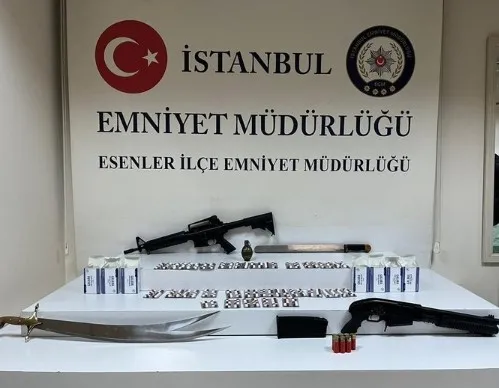 istanbulun-hanimagasi-yakalandi-evinden-cikanlar-savasta-miyiz-dedirtti-1650527822025.jpg İstanbul’un Hanımağa’sı yakalandı: Evinden çıkanlar ‘savaşta mıyız’ dedirtti - 1