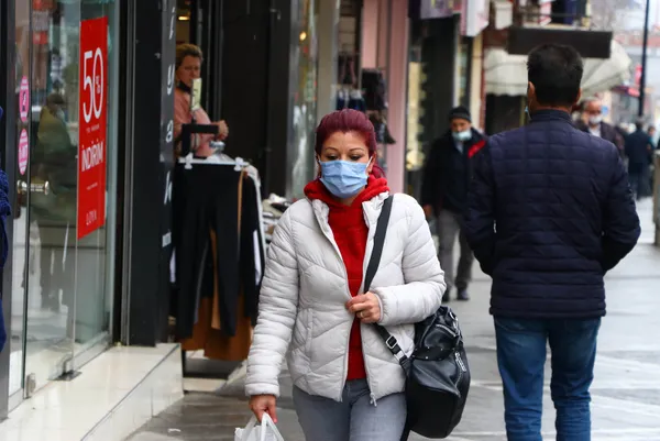 Son dakika: Sağlık Bakanı Fahrettin Koca aşılamadaki son durumu paylaştı: 35 milyona ulaştık! Yerinde aşı uygulaması başlıyor