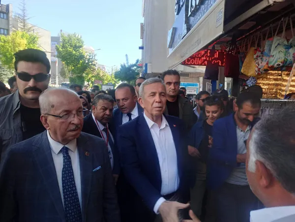 CHP’li Ankara Büyükşehir Belediye Başkanı Mansur Yavaş’tan Van’da Selahattin Demirtaş’a destek!