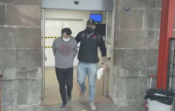 İzmir'de örgüt adına yardım toplayan 12 FETÖ şüphelisi gözaltında - 1