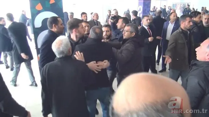 Son dakika: CHP Şanlıurfa il kongresinde yumruklar konuştu! Çevik kuvvet polisleri olaya müdahale etti
