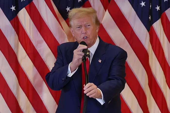 donald-trump-canli-yayinda-aciklamalarda-bulundu-hapis-yatmam-bekleniyor-bidena-salvo-ustunluk-sagladigim-done-1717170431616.jpg Donald Trump canlı yayında açıklamalarda bulundu! "Hapis yatmam bekleniyor" | Biden'a salvo: Üstünlük sağladığım döneme denk geldi - 3