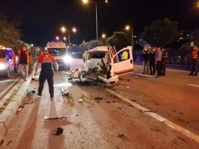 Giresun’da feci kaza! Otomobil LPG tankerine çarptı: 2 ölü - 2