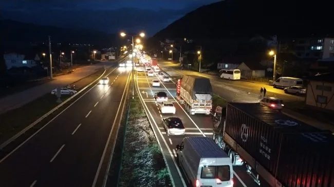 Bolu Dağı kesimi Ankara istikametinde trafik durma noktasına geldi - 3