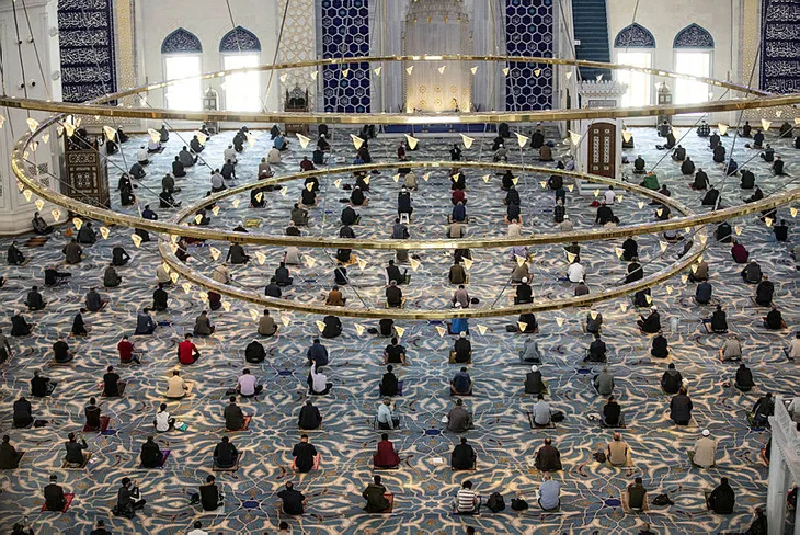 Bayram namazı saat kaçta? 2 Mayıs 2022 il il bayram namazı saatleri | İstanbul, Ankara, İzmir bayram namazı kaçta?