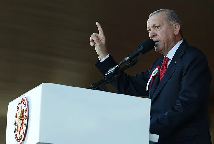 baskan-erdogan-kara-harp-okulu-diplomasi-toreninde-konustu-istanbul-ile-kudusu-kim-ayirabilir-1725036781713.jpg Başkan Erdoğan Kara Harp Okulu Diplomasi Töreni'nde konuştu: İstanbul ile Kudüs'ü kim ayırabilir?