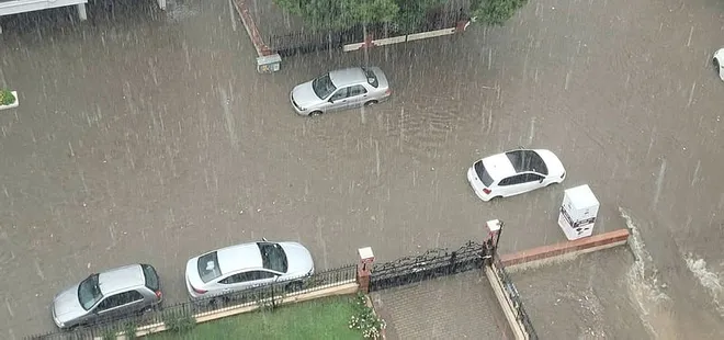 Sağanak yağış Aydın'ı da vurdu! Hastaneler, evler ve iş yerleri göle döndü! CHP'li belediye yetersiz kaldı vatandaş çileden çıktı