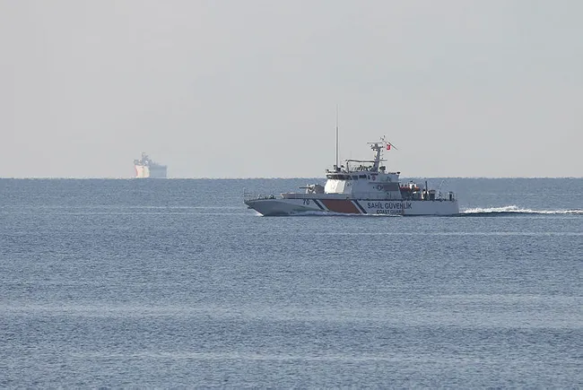 Bakan Dönmez: Oruç Reis, Akdeniz’in röntgenini çekmek için demir aldı