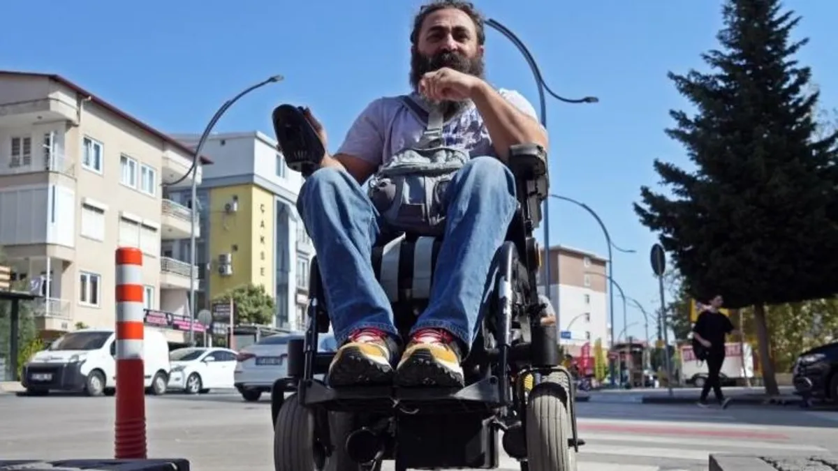 "Bu benim tekerlekli sandalyem değil ayağım"