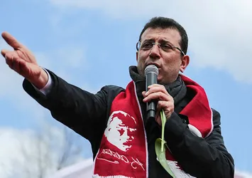 Ekrem İmamoğlu 'burs' vaadiyle gençlerden oy devşirmek istiyor