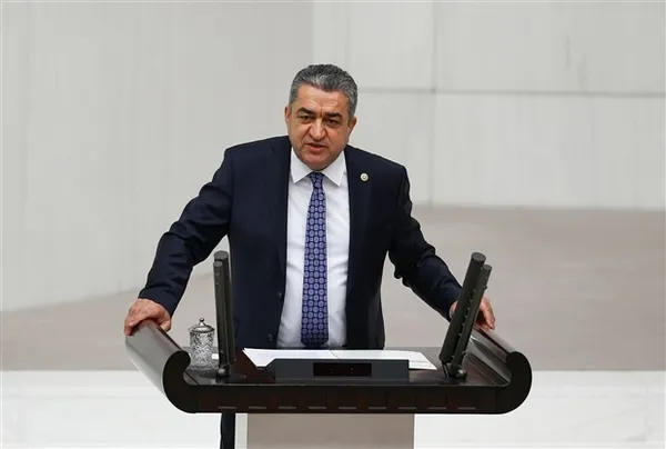 ibbye-kayyum-atanacak-mi-ekrem-imamoglu-gorevden-alinabilir-mi-icisleri-bakani-suleyman-soyludan-son-dakika-ac-1671400117080.jpg İBB'ye kayyum atanacak mı? Ekrem İmamoğlu görevden alınabilir mi? İçişleri Bakanı Süleyman Soylu'dan son dakika açıklamaları - 16