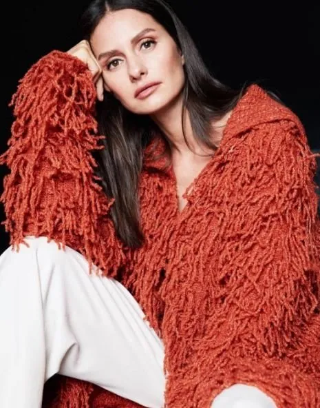 yasemin ozilhan stilim izzet le