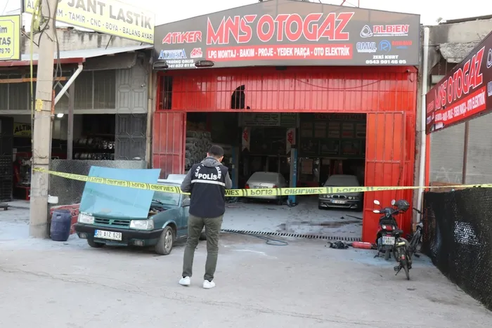 sanayi-sitesinde-gaz-kacagi-dehseti-sigara-yakmak-isterken-8-kisiyi-yaraladi-1744914961728.jpg FOTOĞRAF: İHA