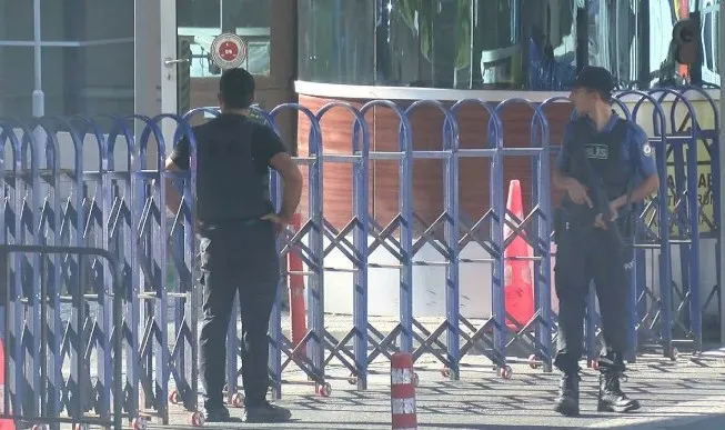 Son dakika: İstanbul'da adliye önünde hareketli dakikalar - 2