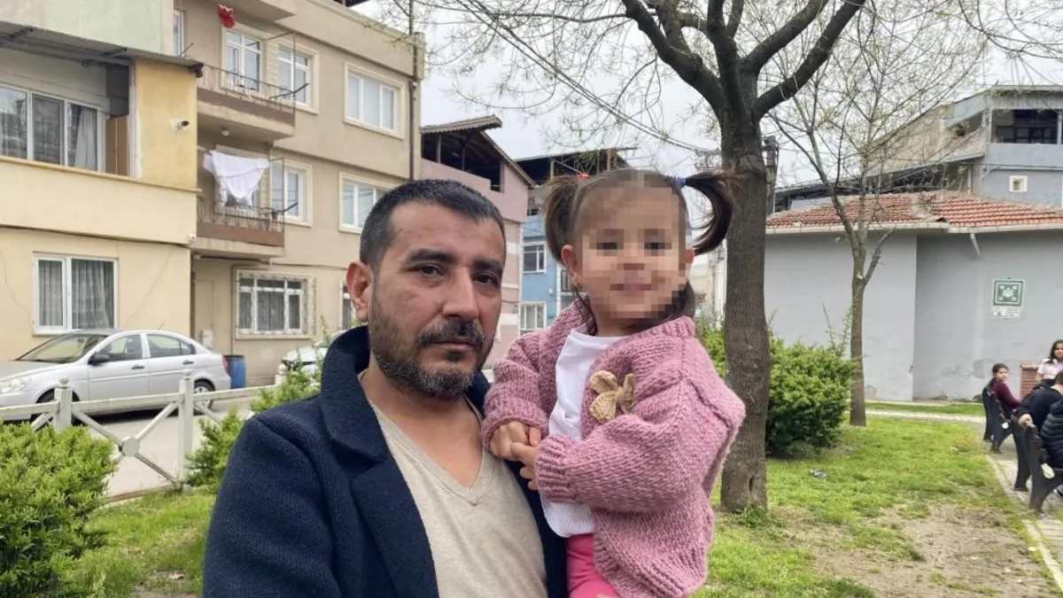 Parktaki bitki küçük çocuğu hastanelik etti