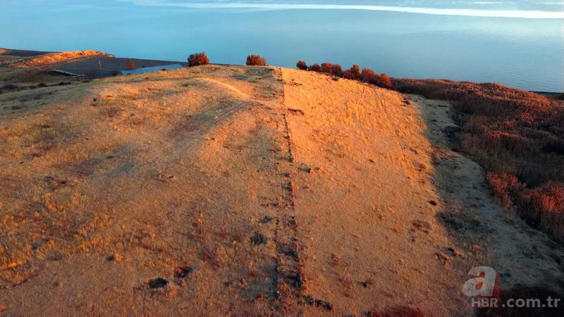 Sıradan bir taş sandılar ama işin aslı farklı çıktı! 2 bin 750 yıl önce kullanmışlar... 3