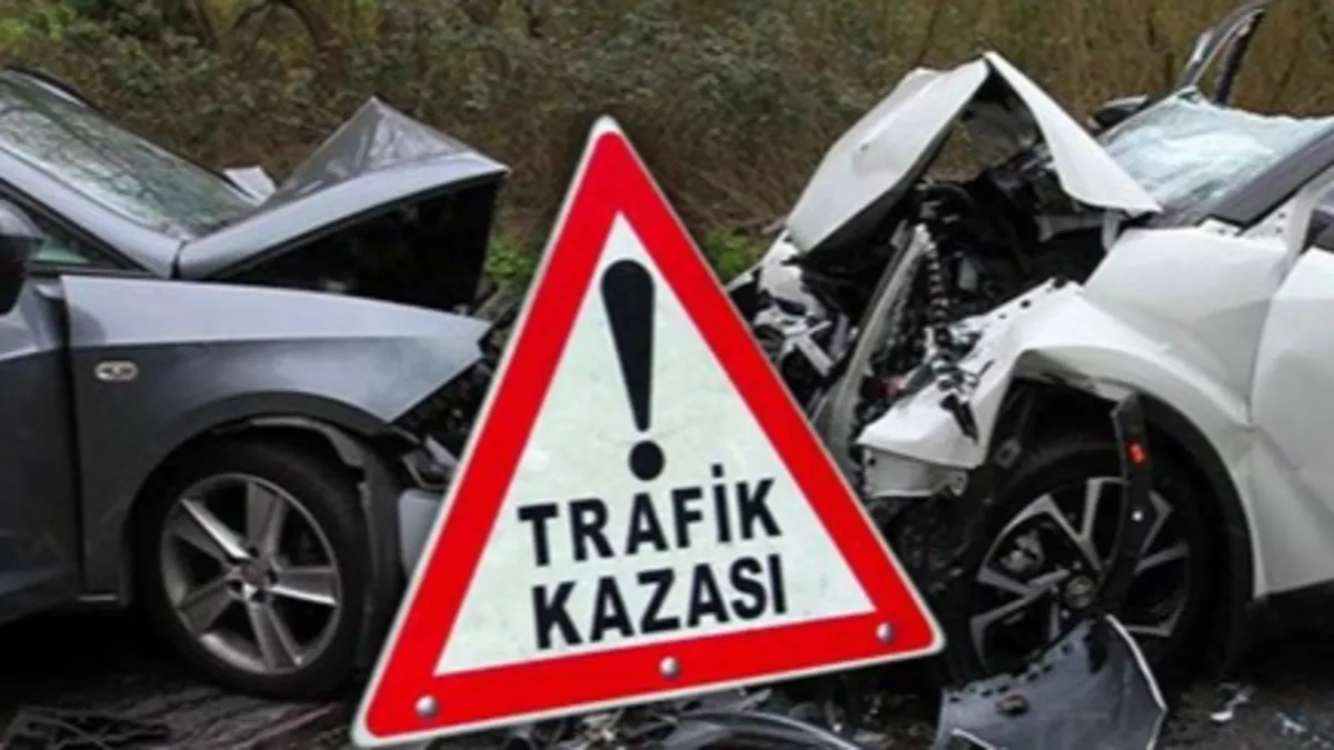 TEM’de feci kaza! İki araç birbirine girdi: 1 ölü 4 yaralı