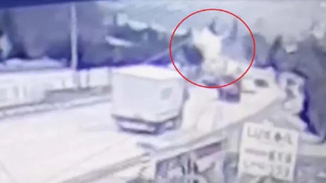 Kırıkkale'de iki otomobil çarpıştı: 2 yaralı - 2