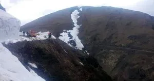 Uçuruma yuvarlanan AA muhabirini arama çalışmaları yeniden başladı