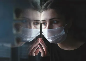 Koronavirüs salgınında sona doğru! Maske takma zorunluluğu ne zaman kalkacak? Karantina ile ilgili yeni kararlar alınacak