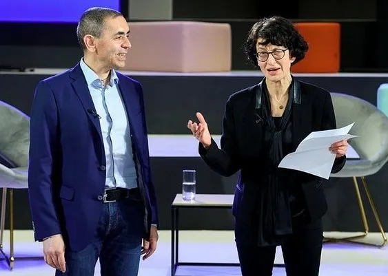 Koronavirüs aşısını bulan Türk bilim insanları Özlem Türeci ve Uğur Şahin tarihe geçti! En büyük madalya verildi