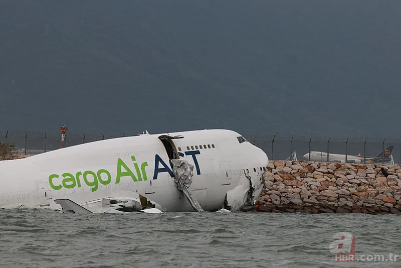 Hong Kong'da dehşet dakikaları! Türk kargo uçağı denize sürüklendi 5