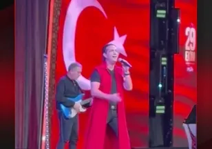 BAŞKAN ERDOĞAN'A "ENDAMIN YETER" ŞARKISI