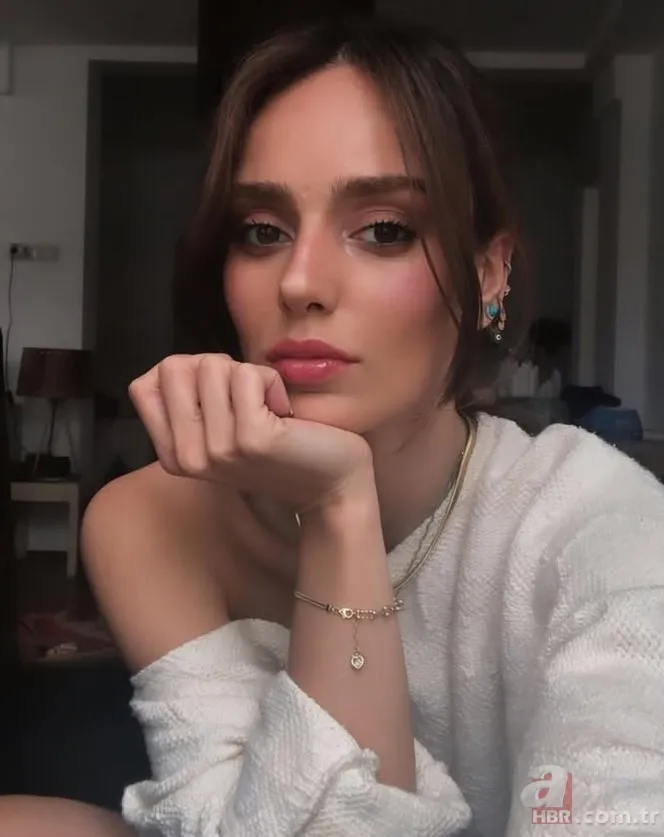 2024 bitmeden aşk bitti! Burak Deniz'in sevgilisi Bestemsu Özdemir'den itiraf... 6