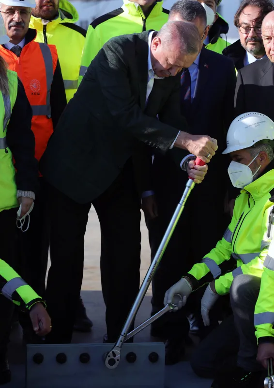 Simgelerin Köprüsünde hazırlıklar tamam! Başkan Erdoğan: Geçiş süresi 6 dakikaya düşecek