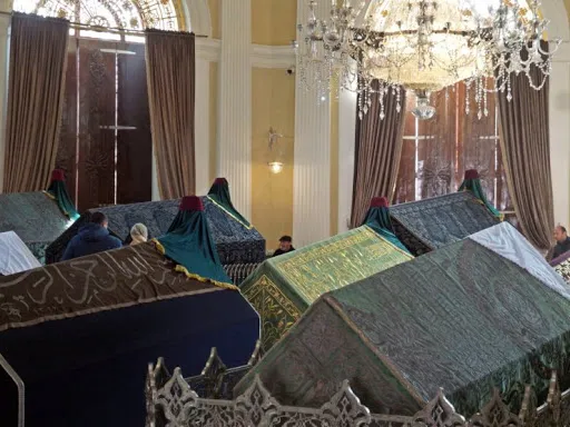 Sultan Abdülhamid Han'ın türbesinde İslam ile alay eden sahte şeyhin sabıkası kabarık çıktı - 3