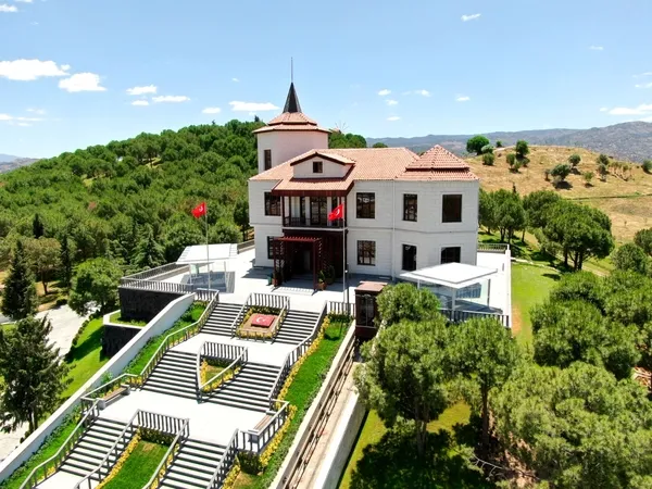 Başkan Erdoğan’ın talimatı üzerine yapılan Adnan Menderes Müzesi açılışa hazır